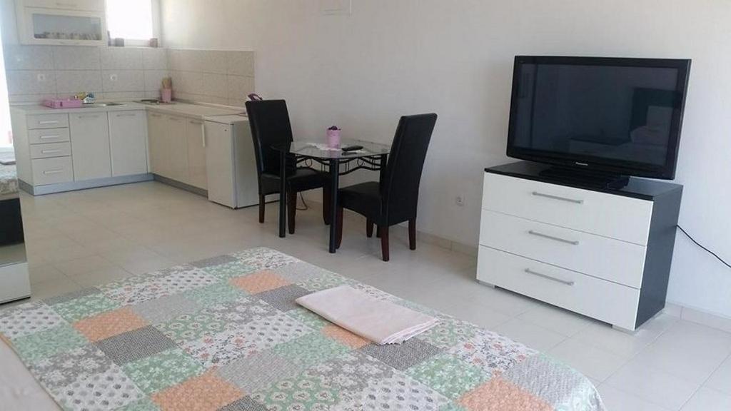 Apartments By The Sea Gradac, Makarska - 13181 グラダツ エクステリア 写真