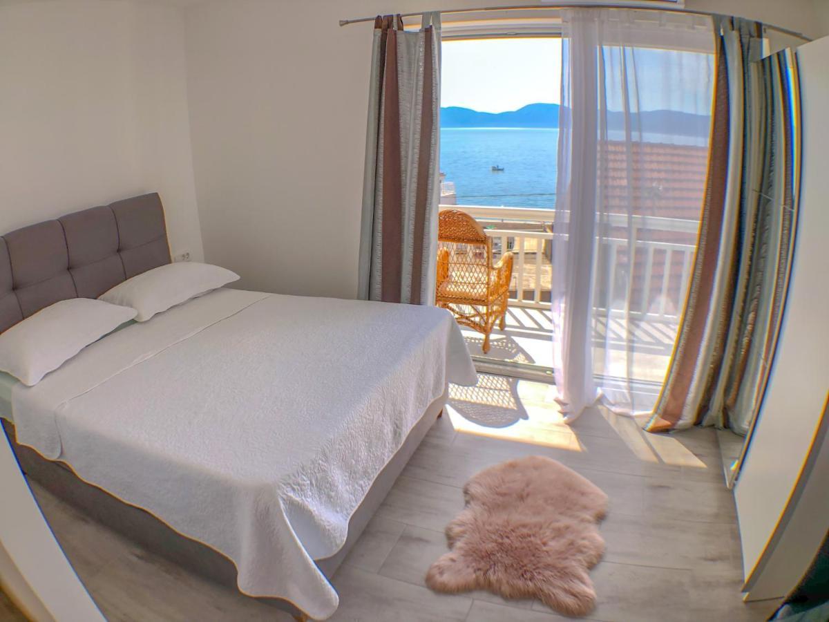 Apartments By The Sea Gradac, Makarska - 13181 グラダツ エクステリア 写真